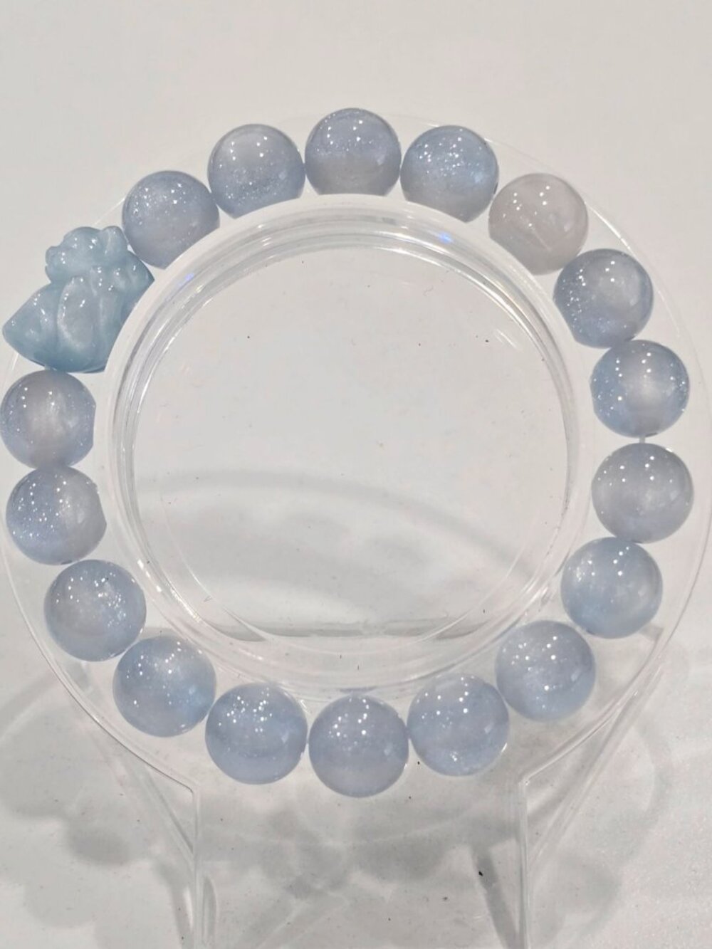 Handmade ✦ Color‑Changing UV Reactive Bracelet ✦ Blue to Purple Nine‑Tailed Fox - Picture 8 of 10